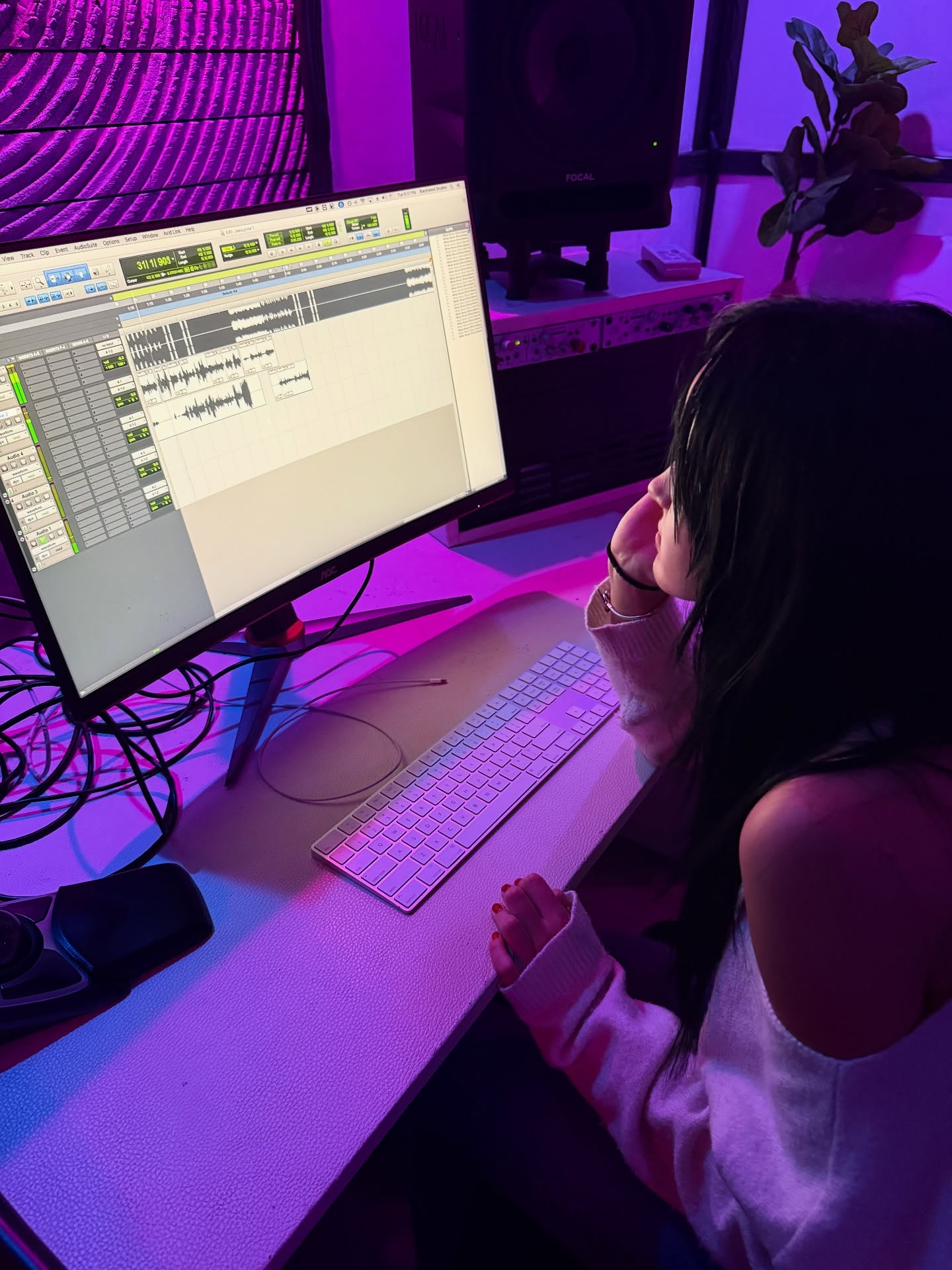 JX-Lynne in the studio